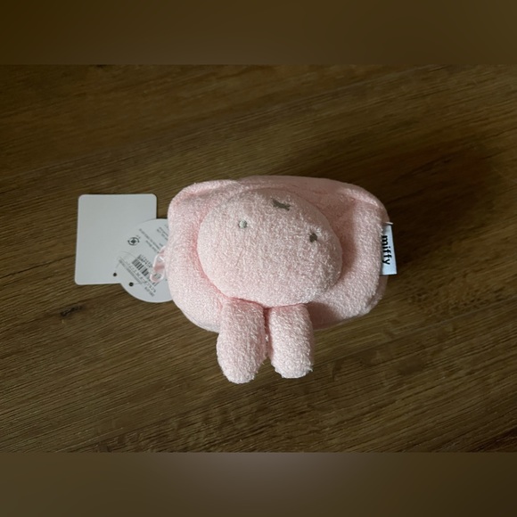 Only 2 LEFT! MIFFY-Imported (NWT) Small Soft Zipped PINK Character Pouch - Picture 9 of 10